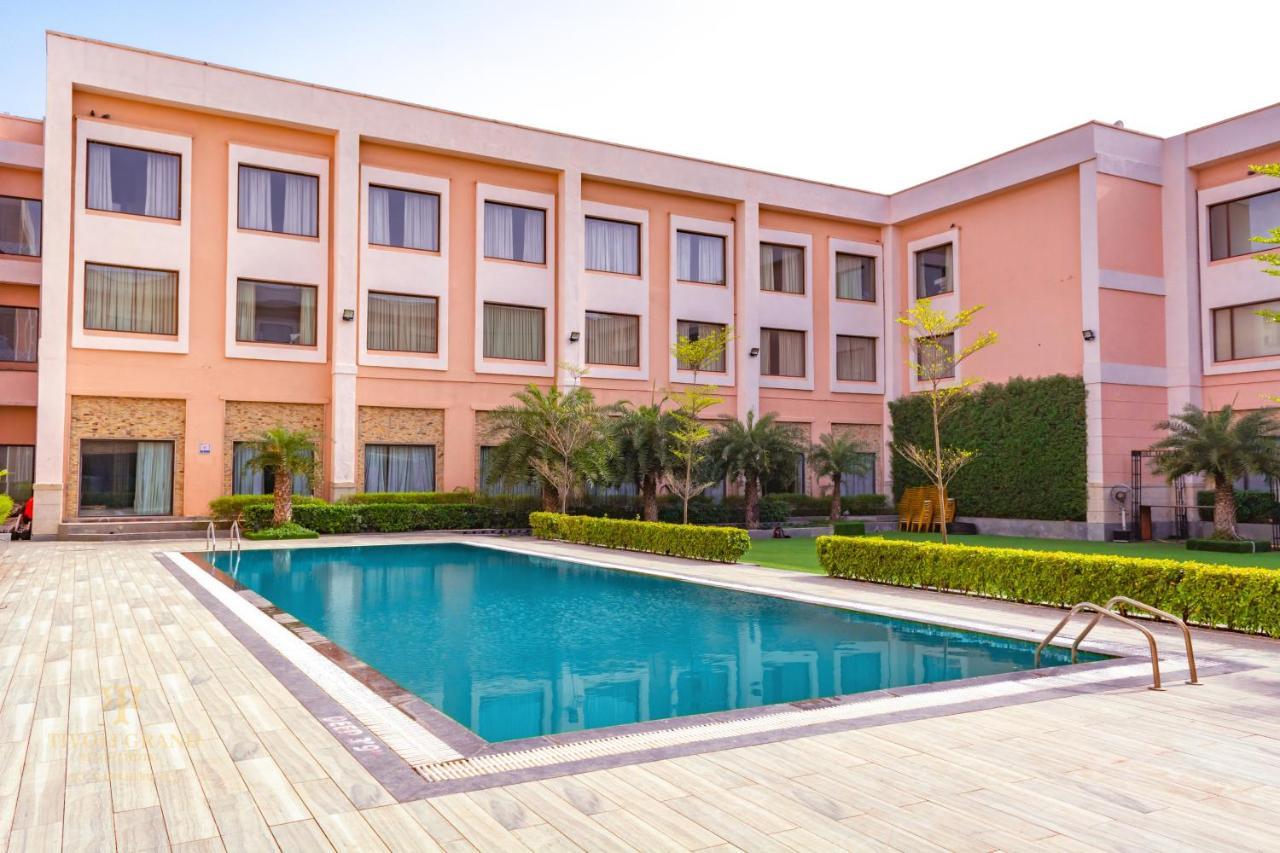 Tivoli Grand Resort Delhi Zewnętrze zdjęcie