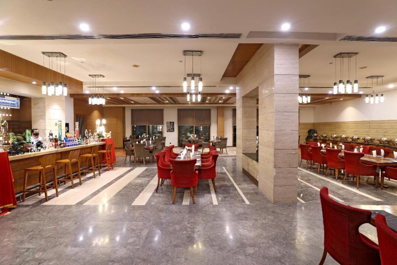 Tivoli Grand Resort Delhi Zewnętrze zdjęcie